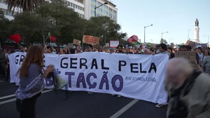 Activists rally in Lisbon for better housing conditions