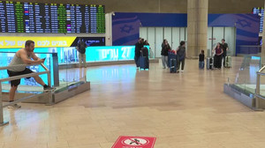 Israeli passengers arrive at Ben Gurion airport following Flydubai flights suspension