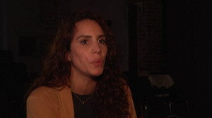 Cuban actors insist the show must go on despite blackouts