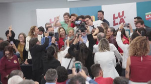 Brazil's Lula challenges Flavio Bolsonaro over six-day workweek reform