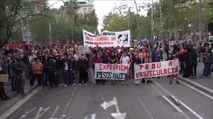 Rally held in Barcelona for octogenarian at heart of housing protests