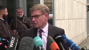 Germany's foreign minister counters Trump, calls for more pressure on Putin