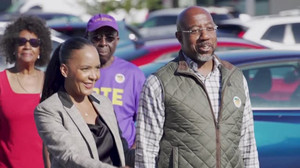 Georgia voters head to polls as early voting begins in high-stakes midterm elections