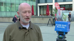 Two-legged delivery robot tested on the streets of England