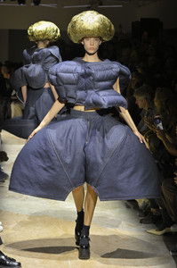 PFW: Comme des Garcons Spring Summer 2027 fashion collection