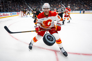 NHL: Calgary Flames at Vancouver Canucks