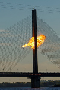 Russian drone attacks a bridge in Kyiv