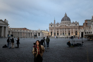 Pope Leo announces that he would undergo surgery this week to remove a small growth on his lung