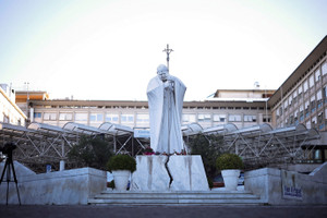 Pope Leo continues recovery at Italy's Gemelli hospital after lung surgery