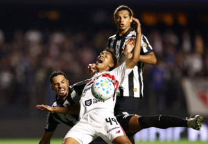 Brasileiro Championship - Sao Paulo v Santos